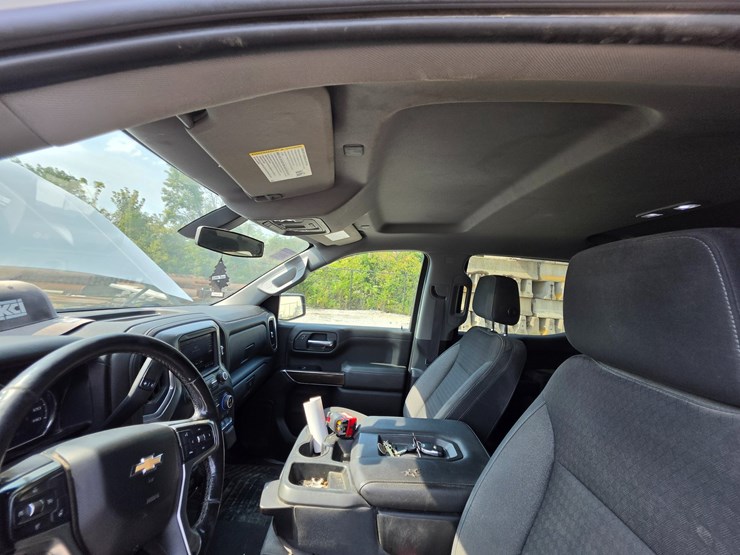#25311-•-2019-chevrolet-silverado-pickup-truck-image-40