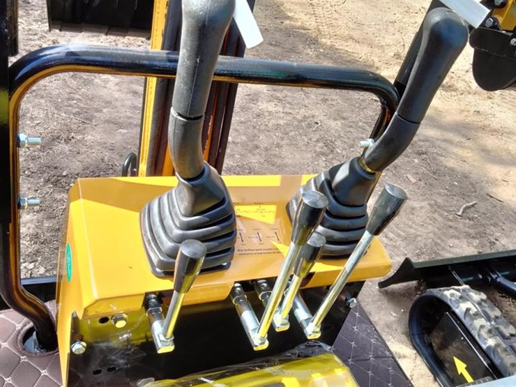 #22-•-cfg-mini-excavator---h13r-image-7