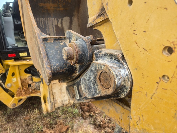 caterpillar-420f-image-68