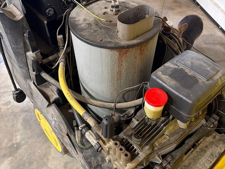 karcher-hot-water-pressure-washer-image-12