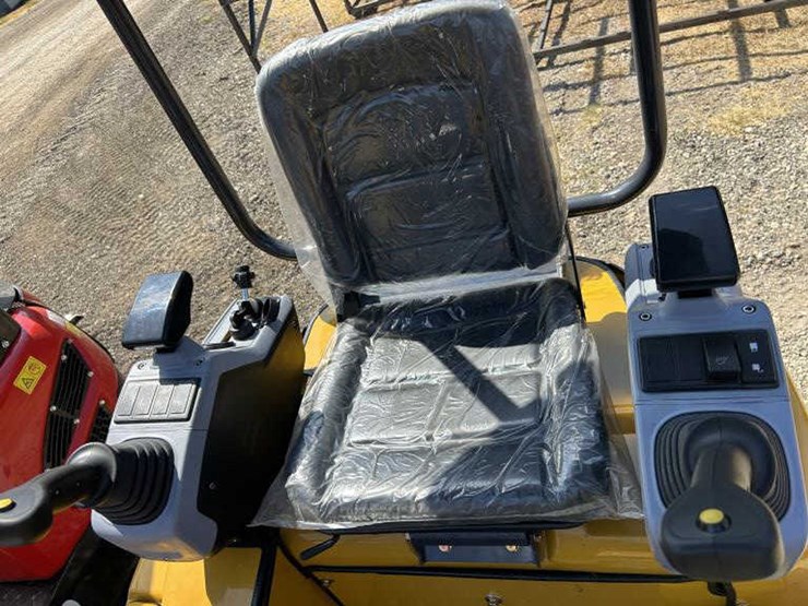 #146-•-yanmar-diesel-mini-excavator---me20-image-6