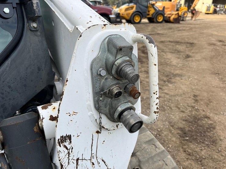 bobcat-t770-image-13