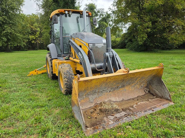 2016-deere-410l-image-18