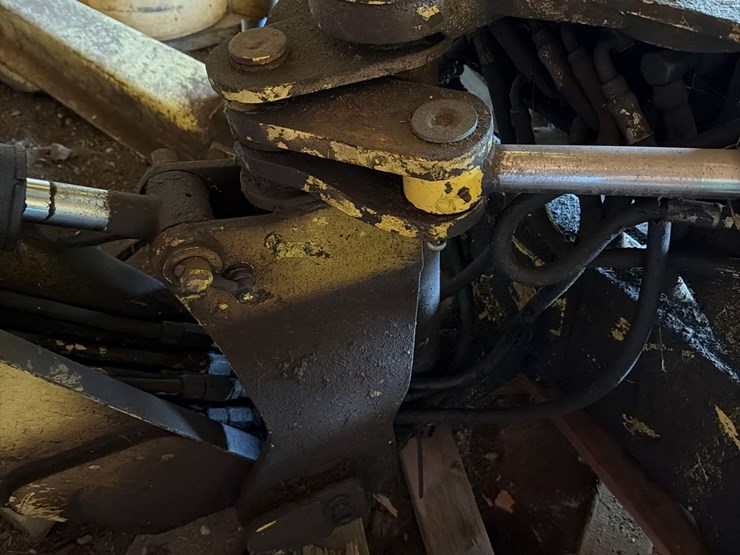 new-holland-lb-11-3pt-backhoe-image-9