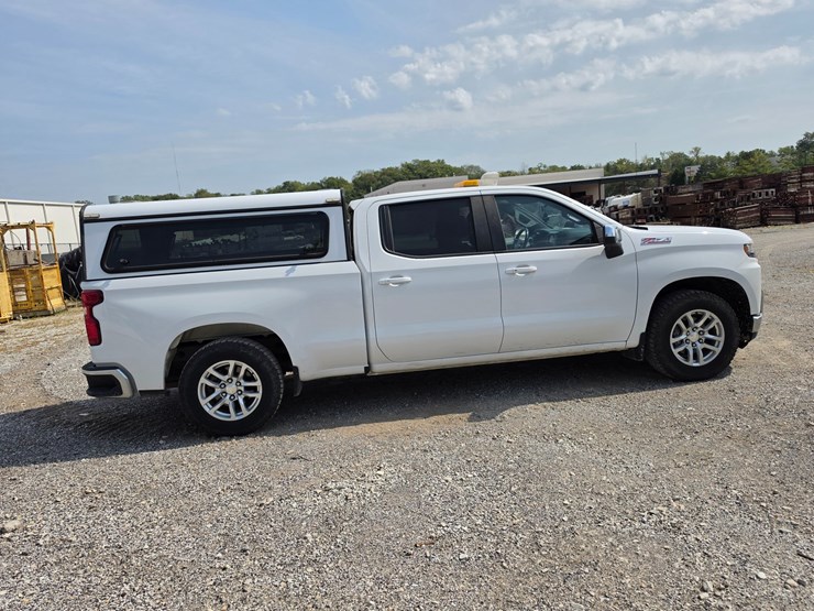 #25311-•-2019-chevrolet-silverado-pickup-truck-image-18