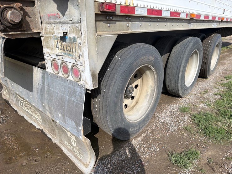 2011-wilson-46ft-fixed-tri-axle-live-bottom-semi-belt-trailer--1-owner--very-clean-trailer-image-14