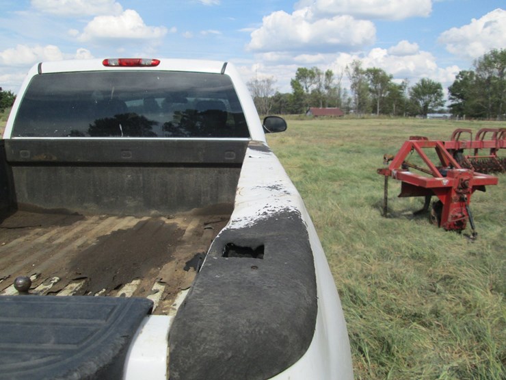 2011-chevrolet-2500hd-image-12