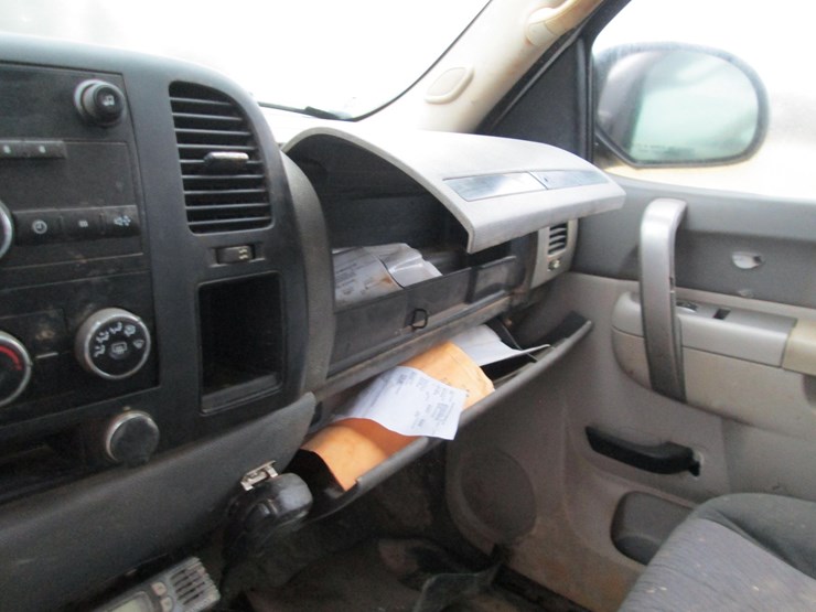 2013-gmc-2500hd-image-28