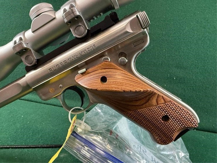 ruger-mark-ii-target-22lr-pistol-image-13
