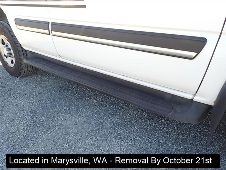 2005-chevrolet-tahoe-image-21