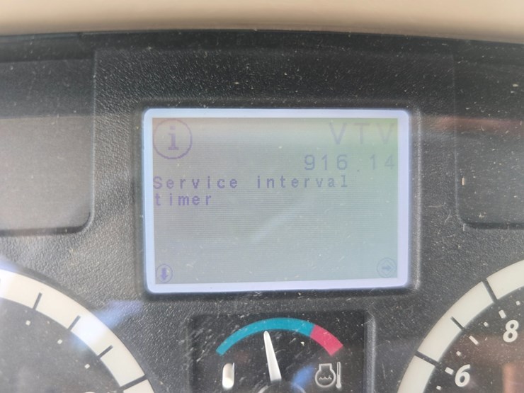 john-deere-6105m-image-52