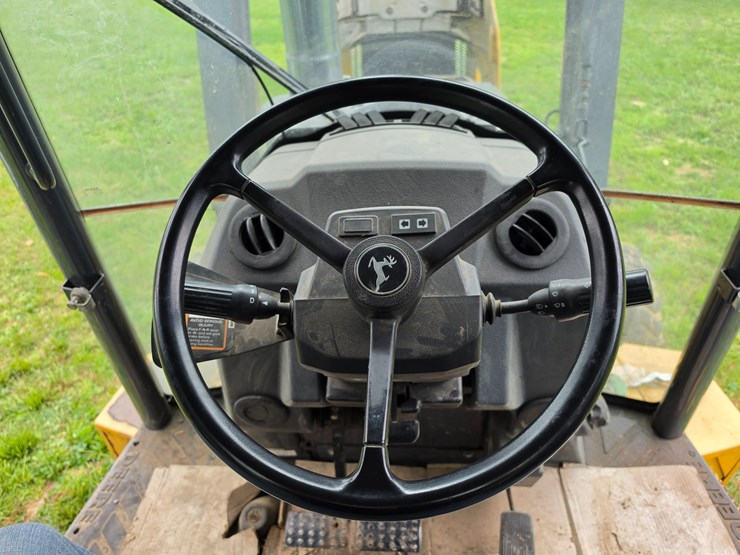 2016-deere-410l-image-50