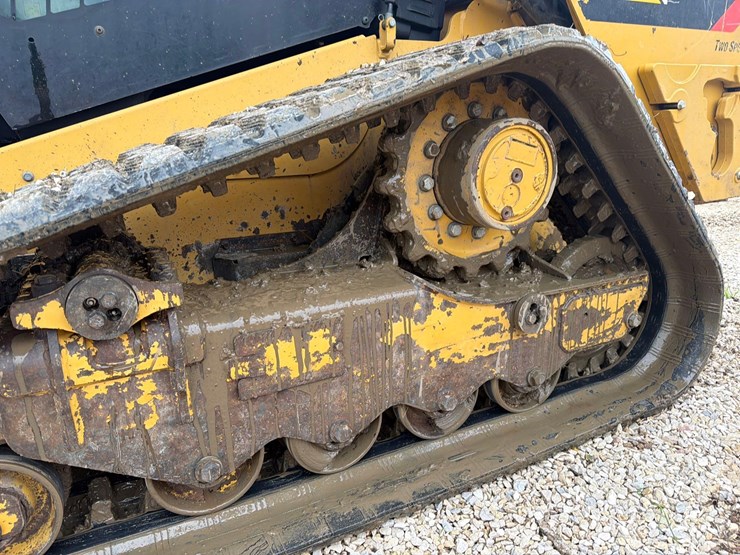 2015-caterpillar-289d-image-10