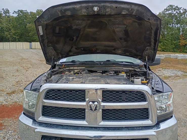 2016-dodge-2500-image-18