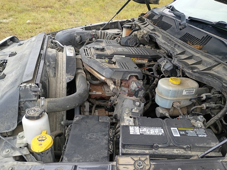 2016-dodge-2500-image-21