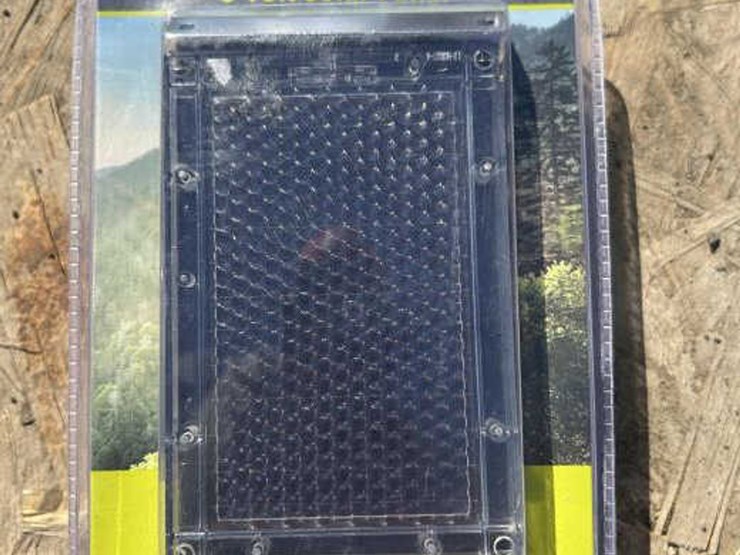 #161-•-treeline-6-volt-solar-panel-image-1