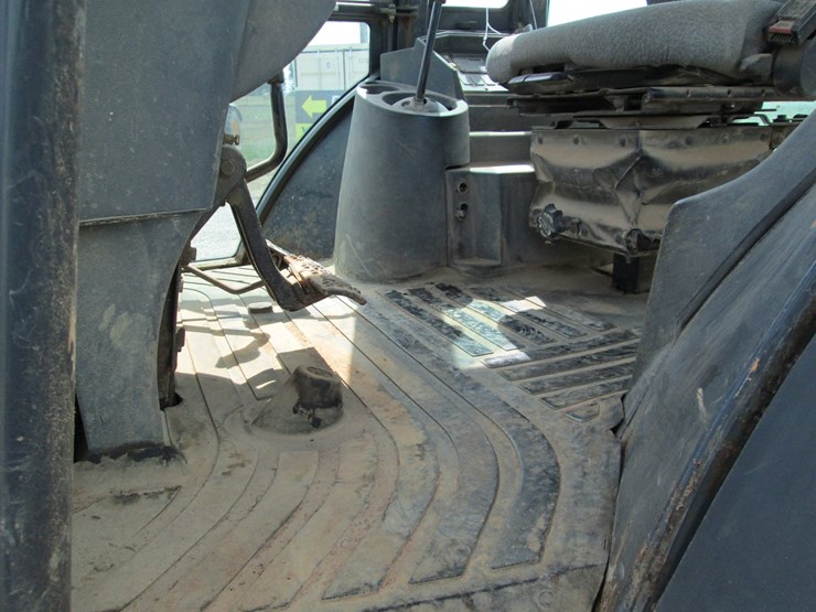 deere-310g-image-37