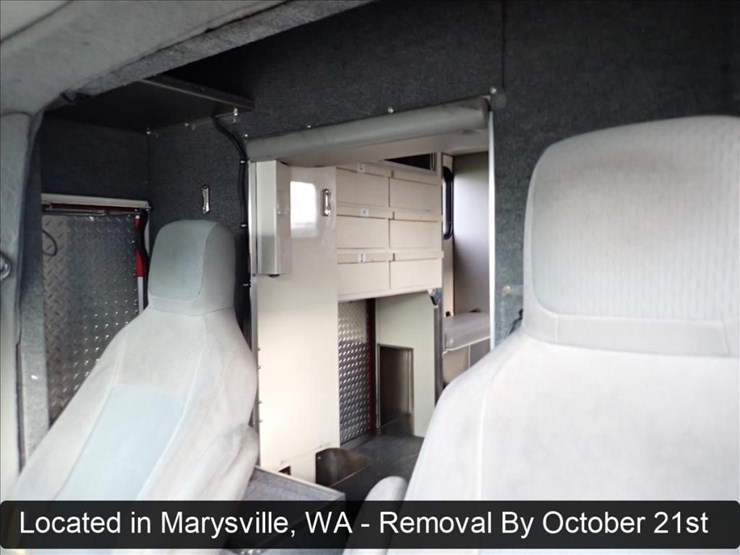 2015-ford-e450-image-14