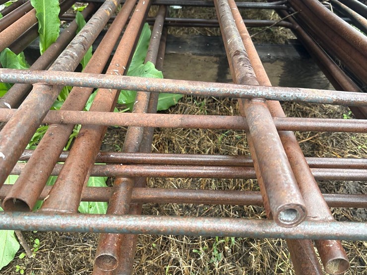 8-steel-fence-panels-image-2