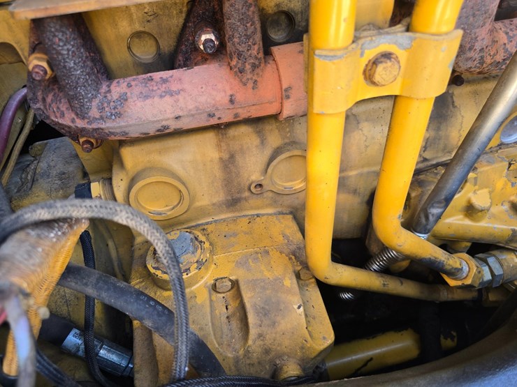 2005-caterpillar-12h-image-58