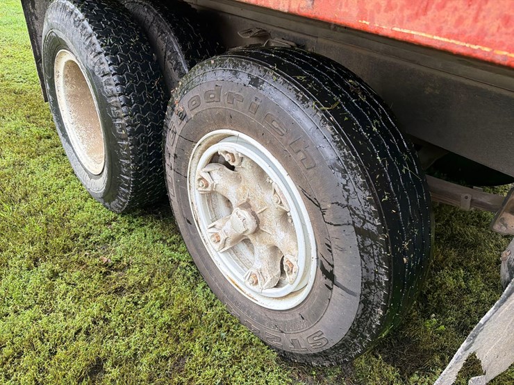 1970-gmc-5500-image-23