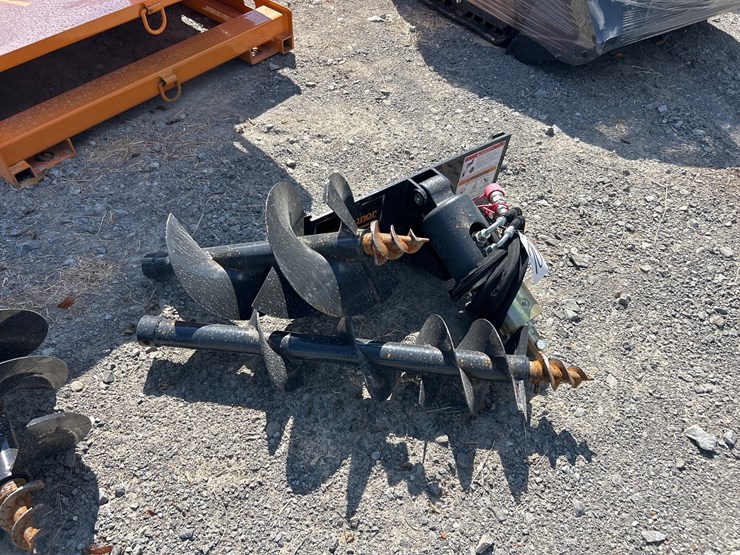 #70-•-mini-skid-steer-auger-with-two-bits-image-1