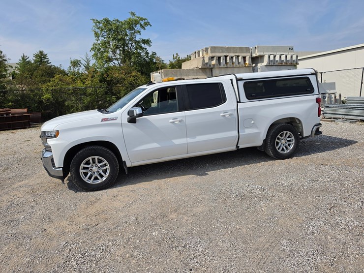 #25311-•-2019-chevrolet-silverado-pickup-truck-image-4