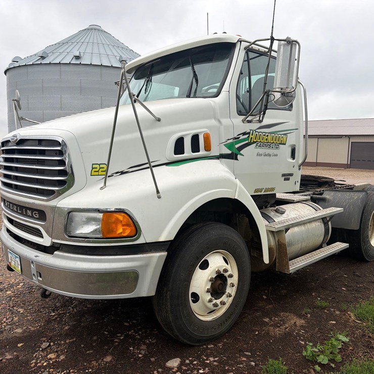 2005 Sterling 9500 Semi Tractor