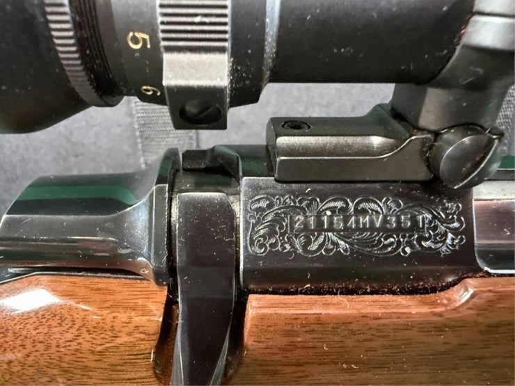 browning-medallion-a-bolt-30-06-sprg-rifle-image-8