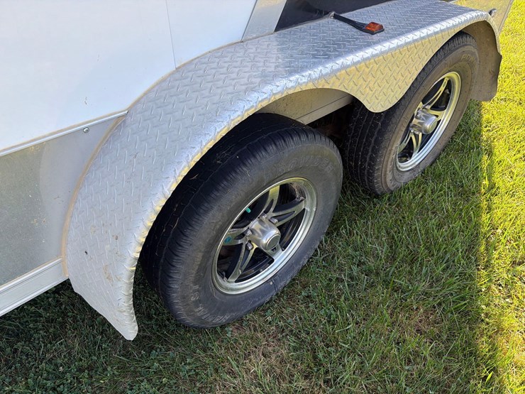 2011-stealth-14ft-enclosed-bumper-hitch-trailer--1-owner-image-17
