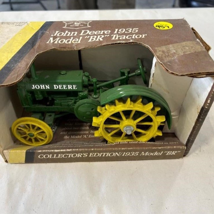 JOHN DEERE 1935