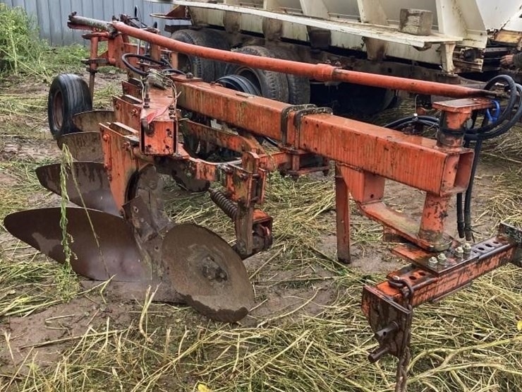 case-ih-308-8103-image-1