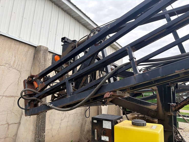 demco-3pt-boom-sprayer-image-6