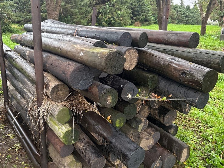 wood-post-and-stand-image-6