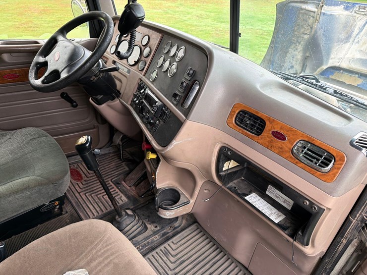 2007-peterbilt-386-image-71