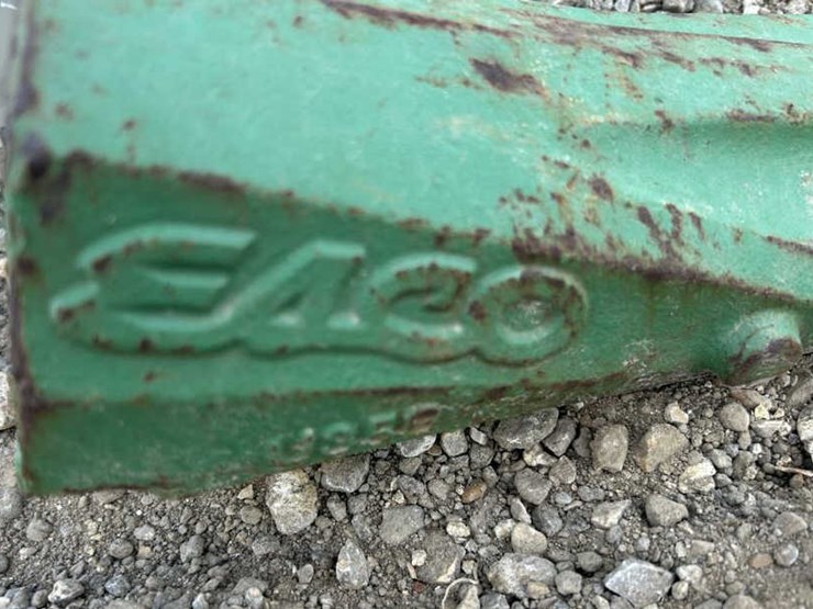 #39-•-(3)-skid-steer/-excavator-bucket-teeth-image-5