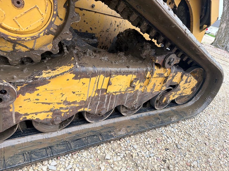 2015-caterpillar-289d-image-19