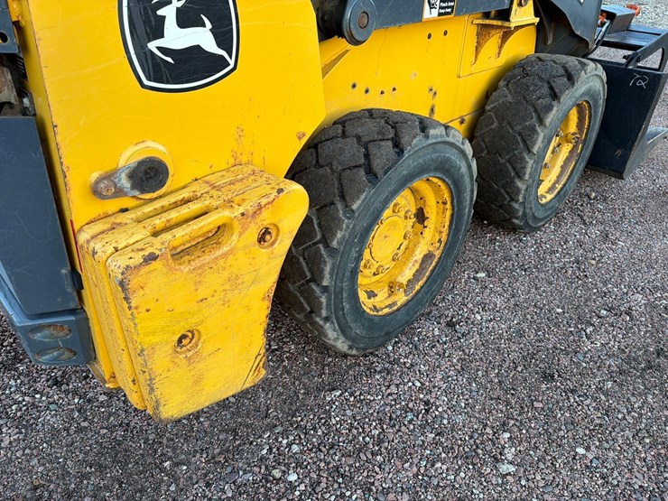 deere-318g-image-16