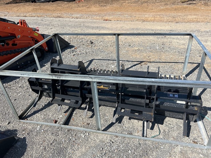#71-•-78”-skid-steer-land-leveler-image-3