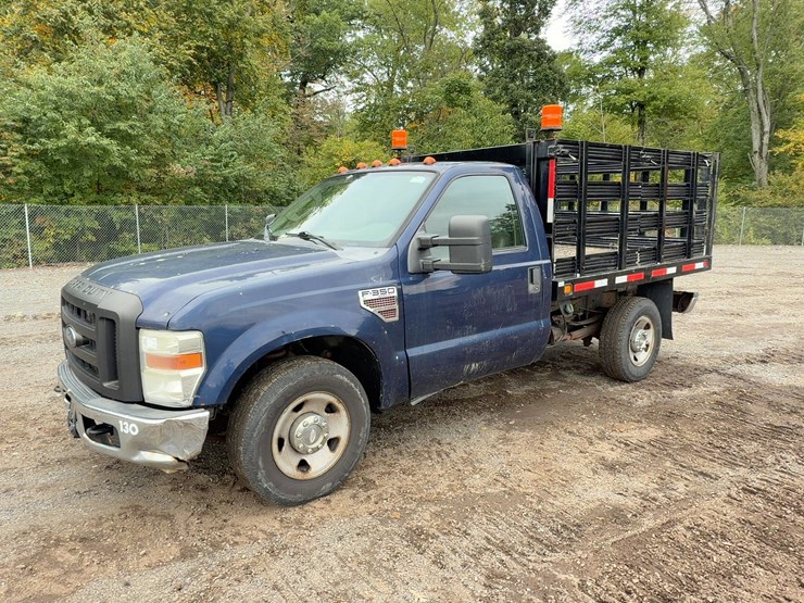 2010-ford-f350-xl-image-1