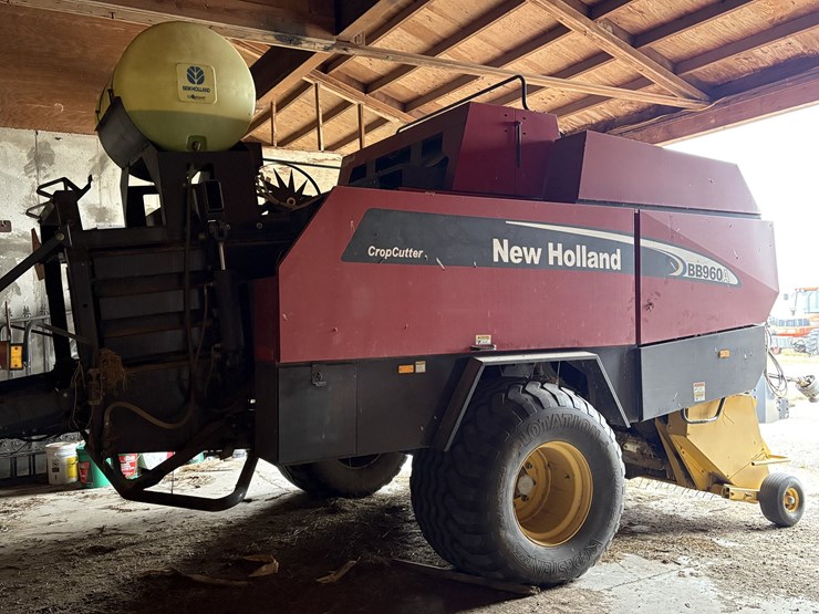 2004-new-holland-bb960a-image-2