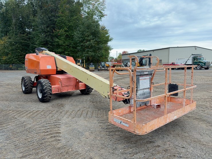 2016-jlg-600s-image-7