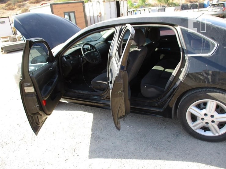 2012-chevrolet-impala-image-11