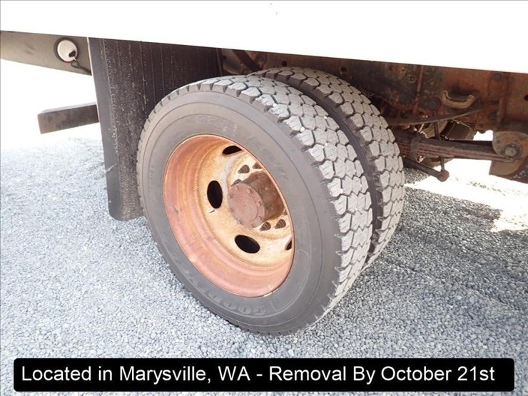 2011-ford-f550-image-33