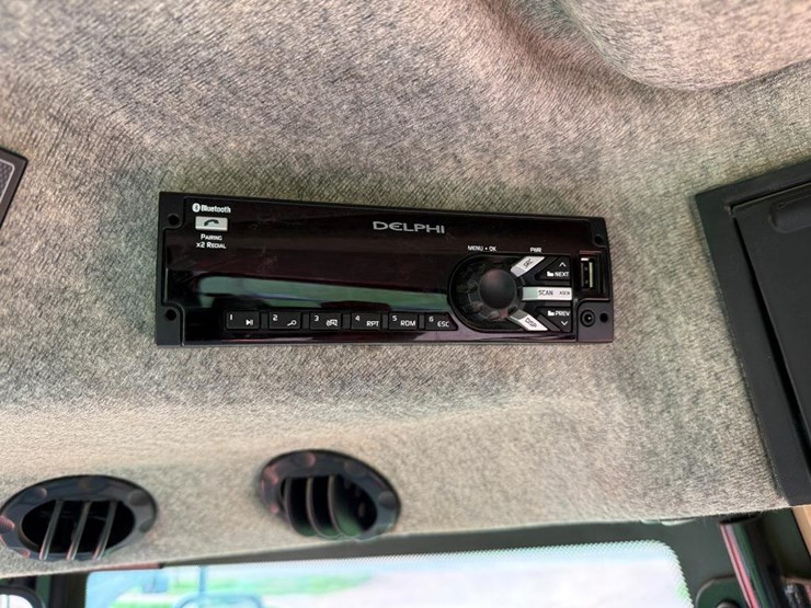 agco-dt240a-image-60