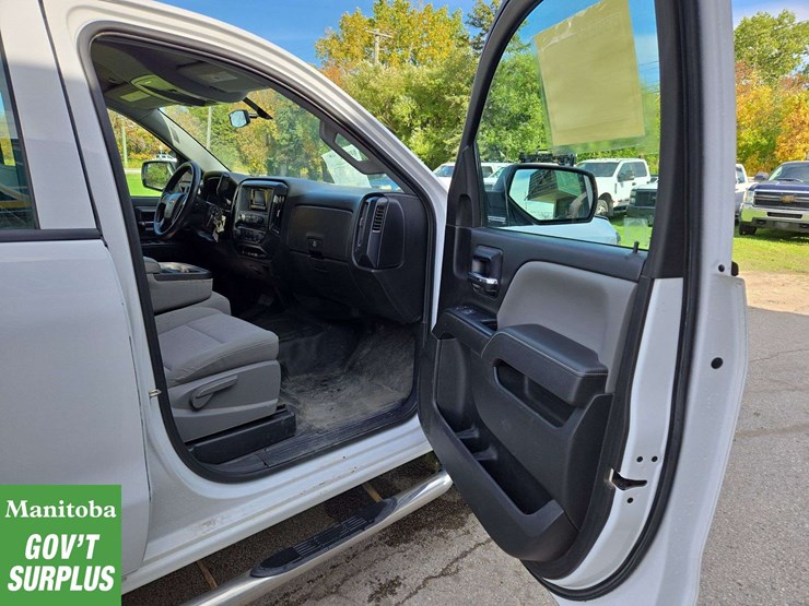 2014-chevrolet-silverado-1500-image-27