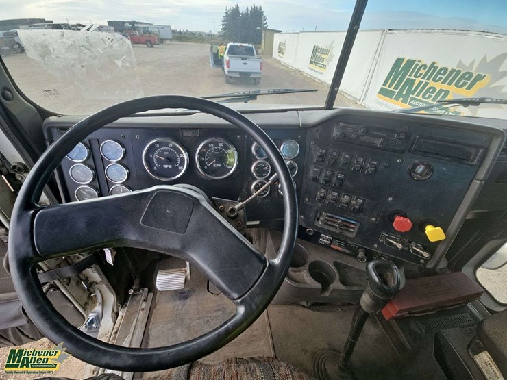 1998-international-9100-image-31