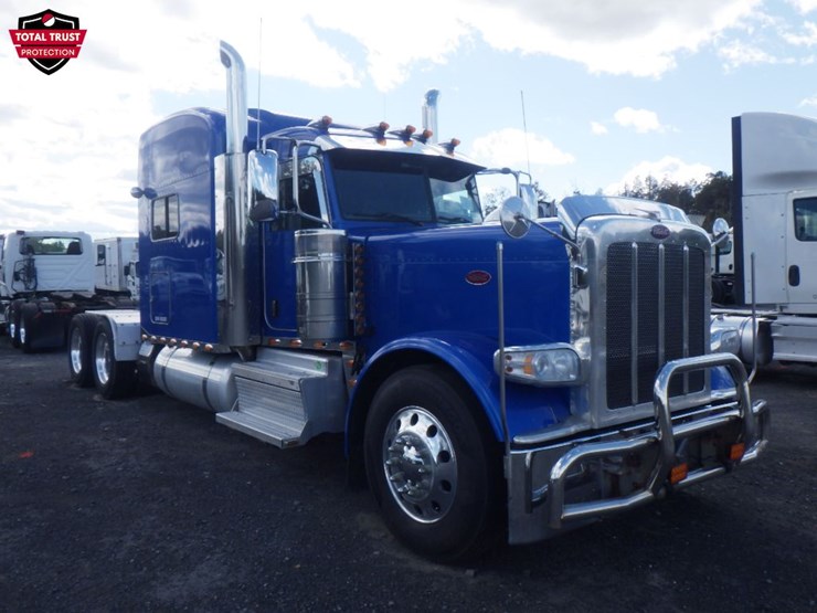2019-peterbilt-389-image-3