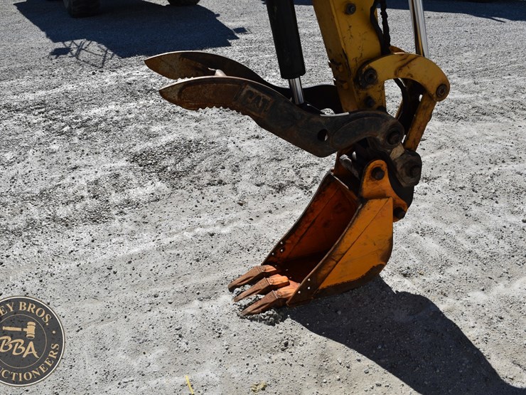2023-caterpillar-306cr-image-31