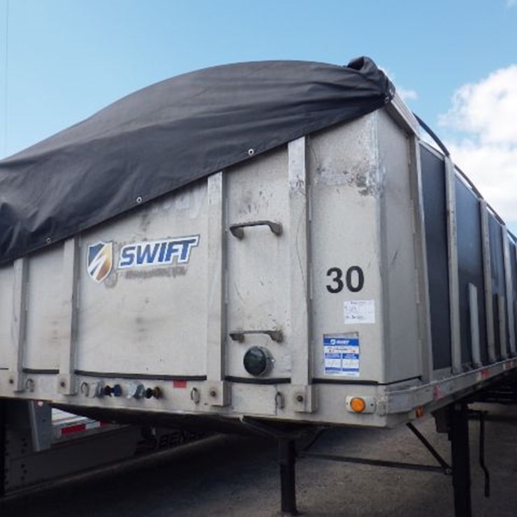 2002 BENSON FLATBED